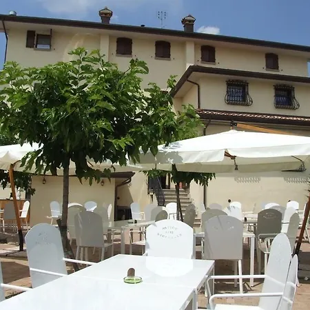 Del Viandante Bed & Breakfast *
