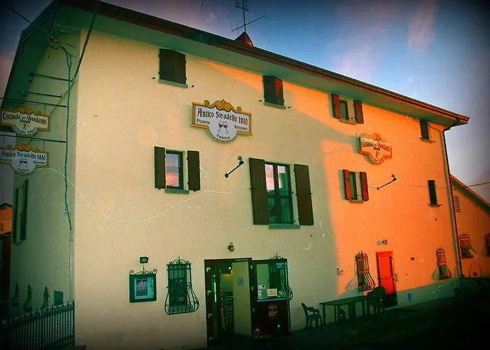 לינה וארוחת בוקר Del Viandante Loiano